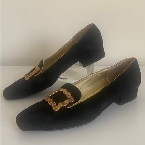 Bruno Magli Black Low Heel Suede Shoe Size 6.5US Gold Brass Buckle Vintage Italy